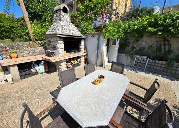 Damir With Terrace In Garden *